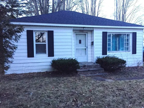 7235 Cherry St, Port Sanilac, MI 48469