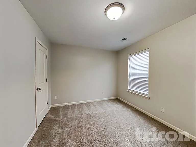 514 Lobdale Falls Dr — Photo 10