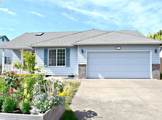 811 Mountain River Dr, Lebanon, OR 97355