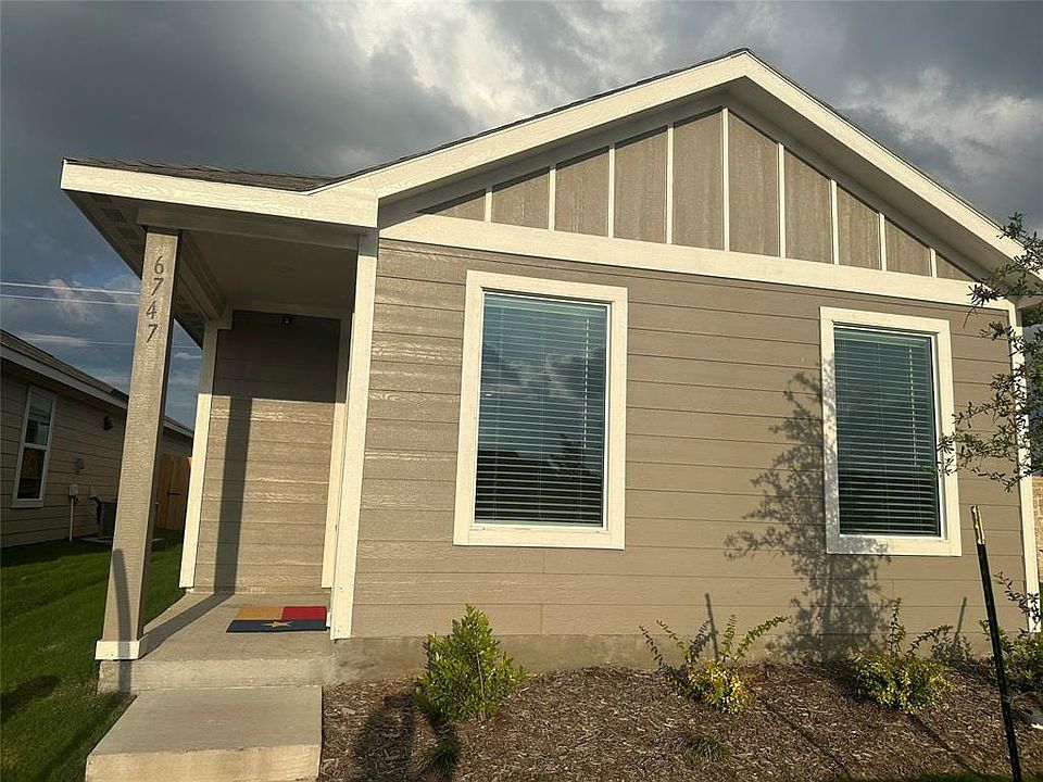 1st image of 6747 Coulter Dr