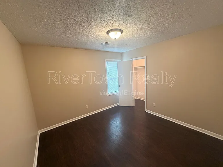5303 Sunray Dr — Photo 4