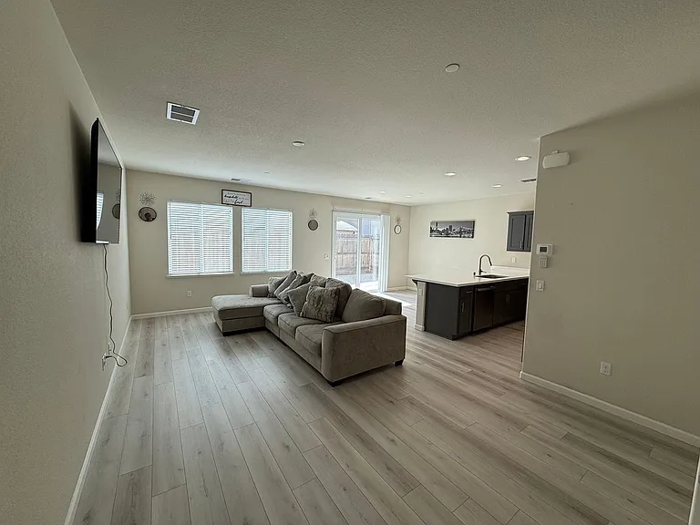 2720 Hawaiian Petrel Ave — Photo 4