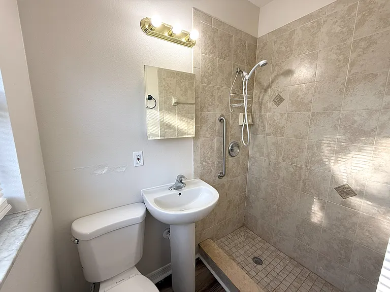 4850 Sutton Ave — Photo 12