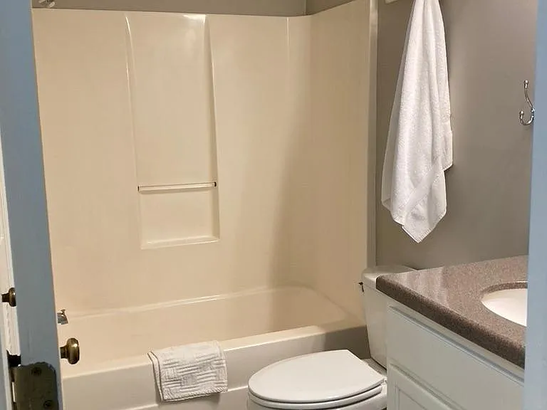 1803 Liberty Dr #1803 — Photo 5