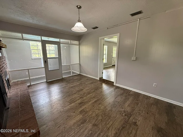 7451 Crill Ave — Photo 7