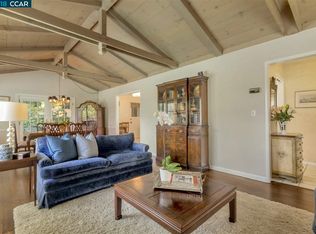98 Coral Dr, Orinda, CA 94563
