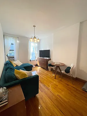 Rented by Oxford Property Group | media 2