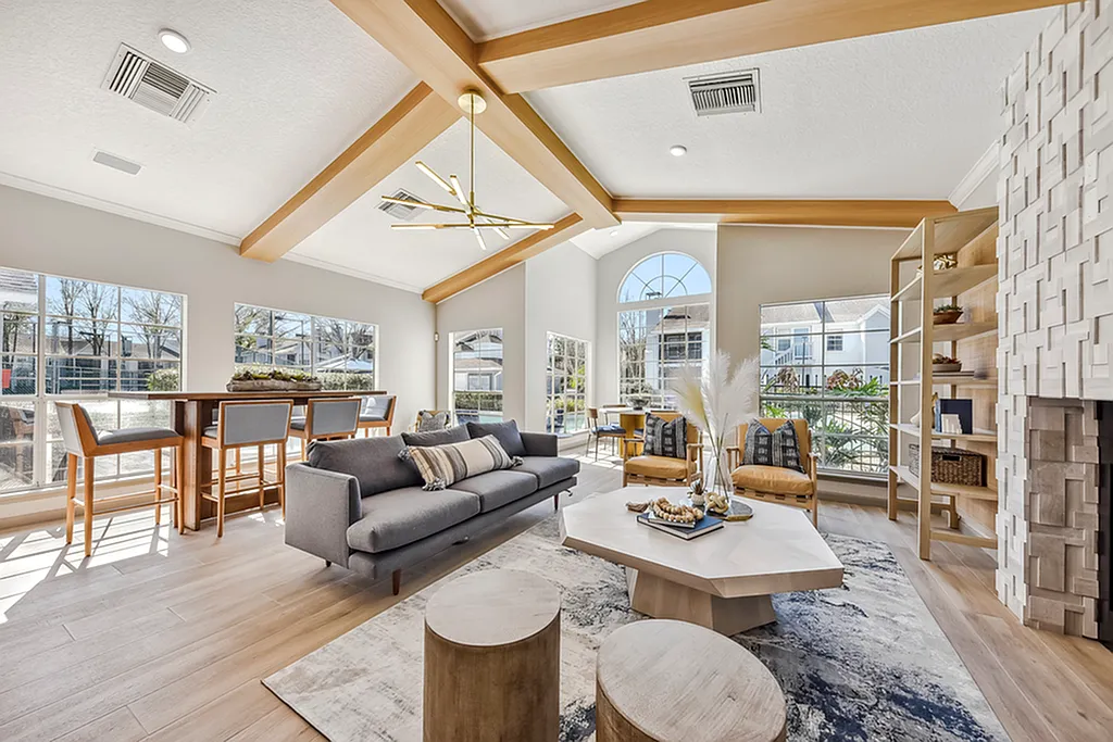 Elliot Baymeadows — Photo 4