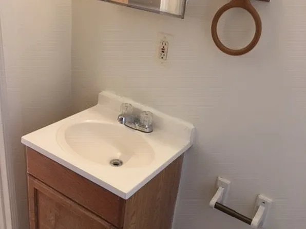 2536 Amber St #1F, Philadelphia, PA 19125