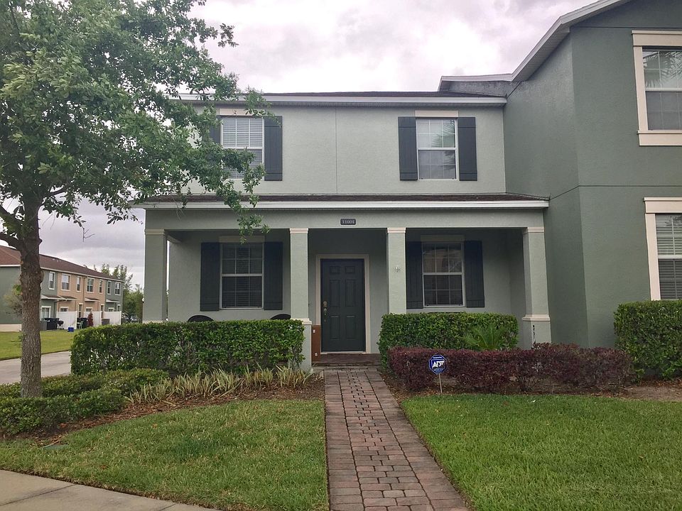 1st image of 11004 Savannah Landing Cir