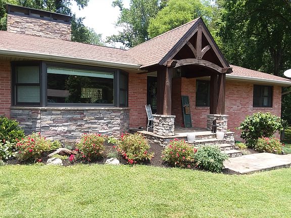 2nd image of 5605 Marilyn Dr