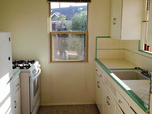 4th image of 524 Palm Ave