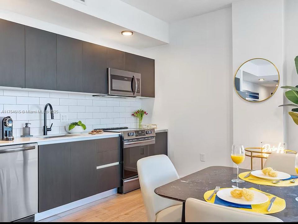 1st image of 398 NE 5th St #28