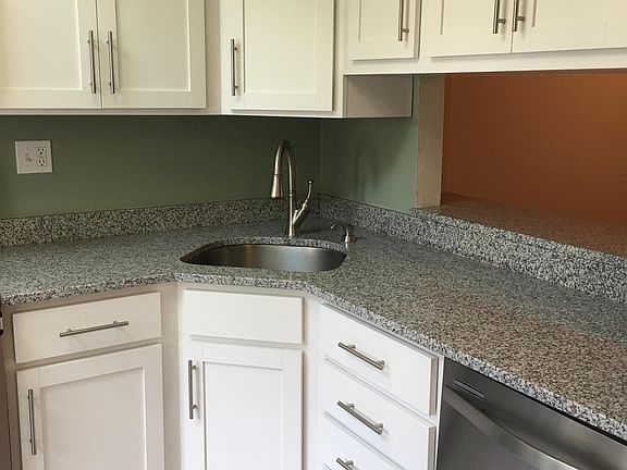 Light and bright kitchen