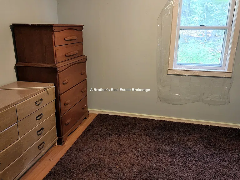50 Oakdale Ave — Photo 14