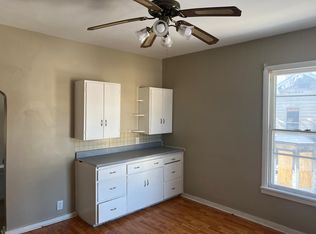 615 E 14th St #1/2, Davenport, IA 52803