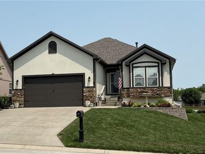 2213 NE Overland Dr, Blue Springs, MO, 64029