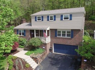 136 Calmont Dr, Pittsburgh, PA