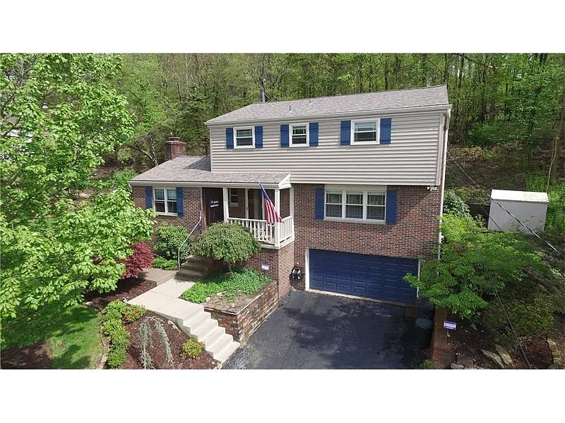 136 Calmont Dr photo 1