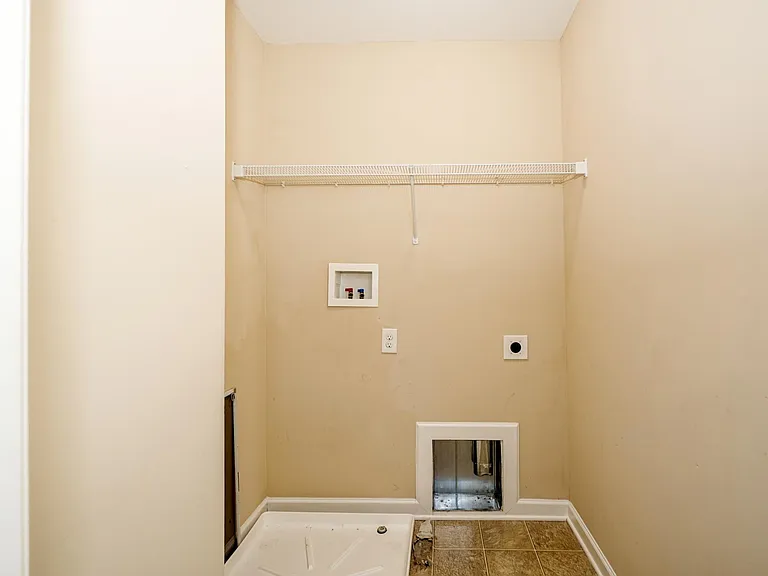 1261 S Brook Rd — Photo 14