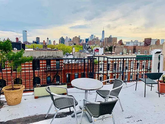 Rented by Ledvech Group | media 1