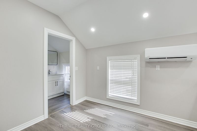 London House for rent - 2 Bedrooms — photo 6