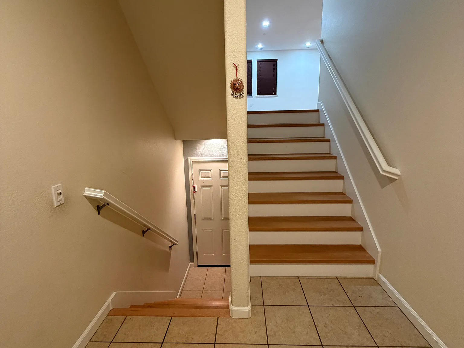 3 bed, 2.5 bath, 1810 sqft, $4,500 — Photo 2