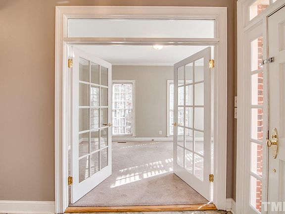 5th image of 108 Sierra Dr