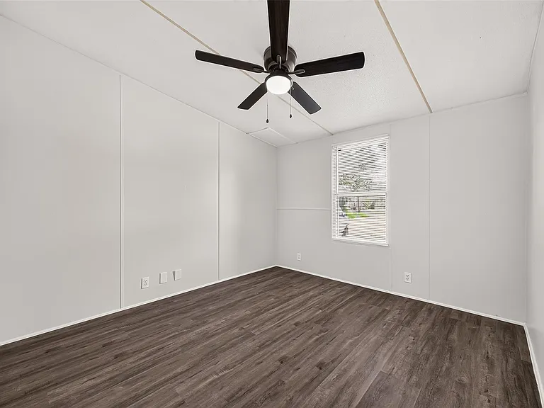 20306 Mountaindale Dr — Photo 25