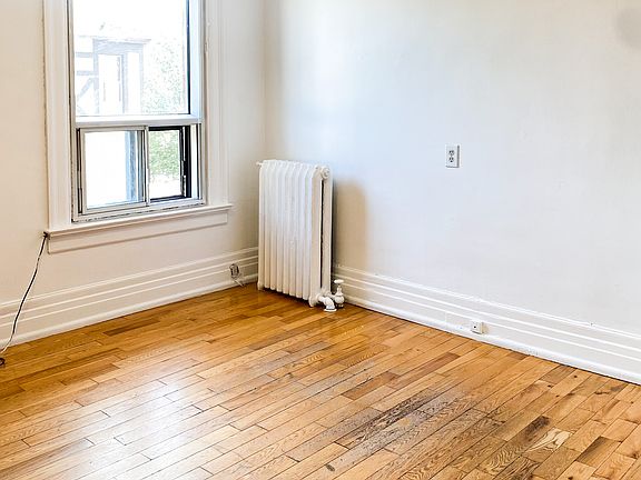 3rd image of 301 Wilbrod St
