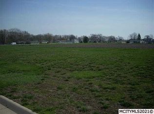 2033 Augusta Dr, Mason City, IA 50401