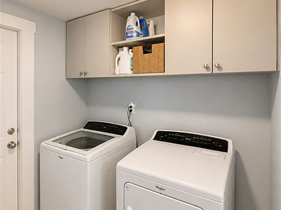 5th image of 82 Morrison Ave #2