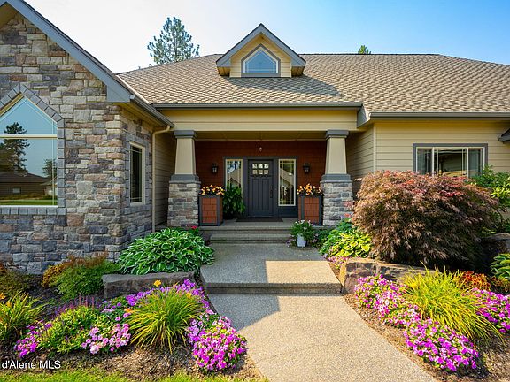 4th image of 694 N McDonald Ct