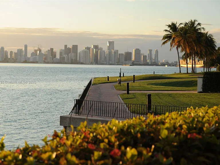19237 Fisher Island Dr #19237 — Photo 8