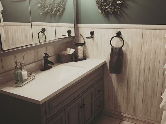 Master Bathroom - jetted tub