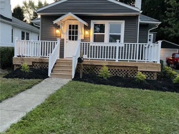 4201 W 227th St, Fairview Park, OH 44126