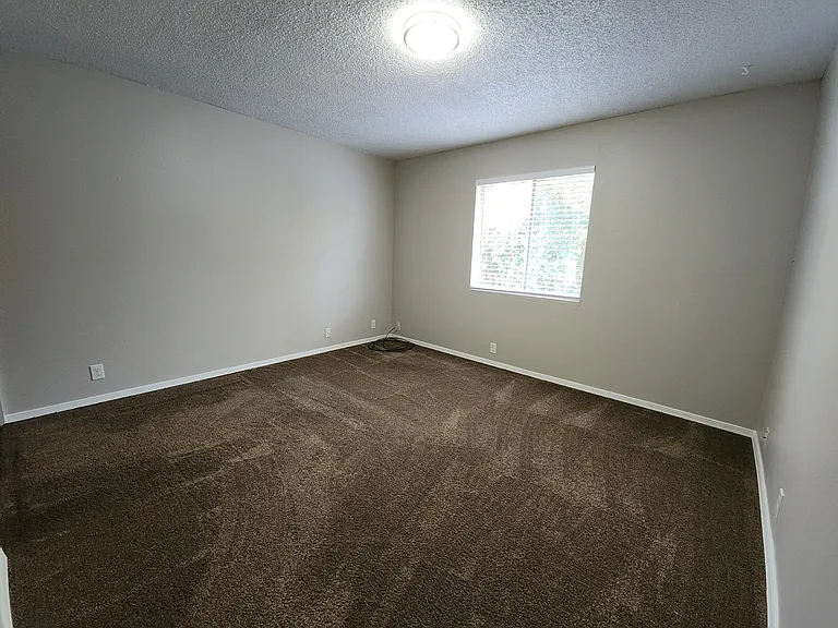 55 Mina Ave #D — Photo 8