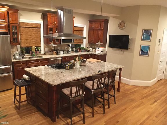108 Walnut St. Kitchen(3)