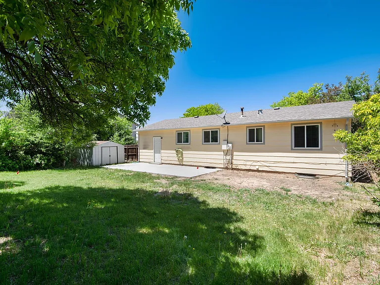 16176 E Bates Dr — Photo 35