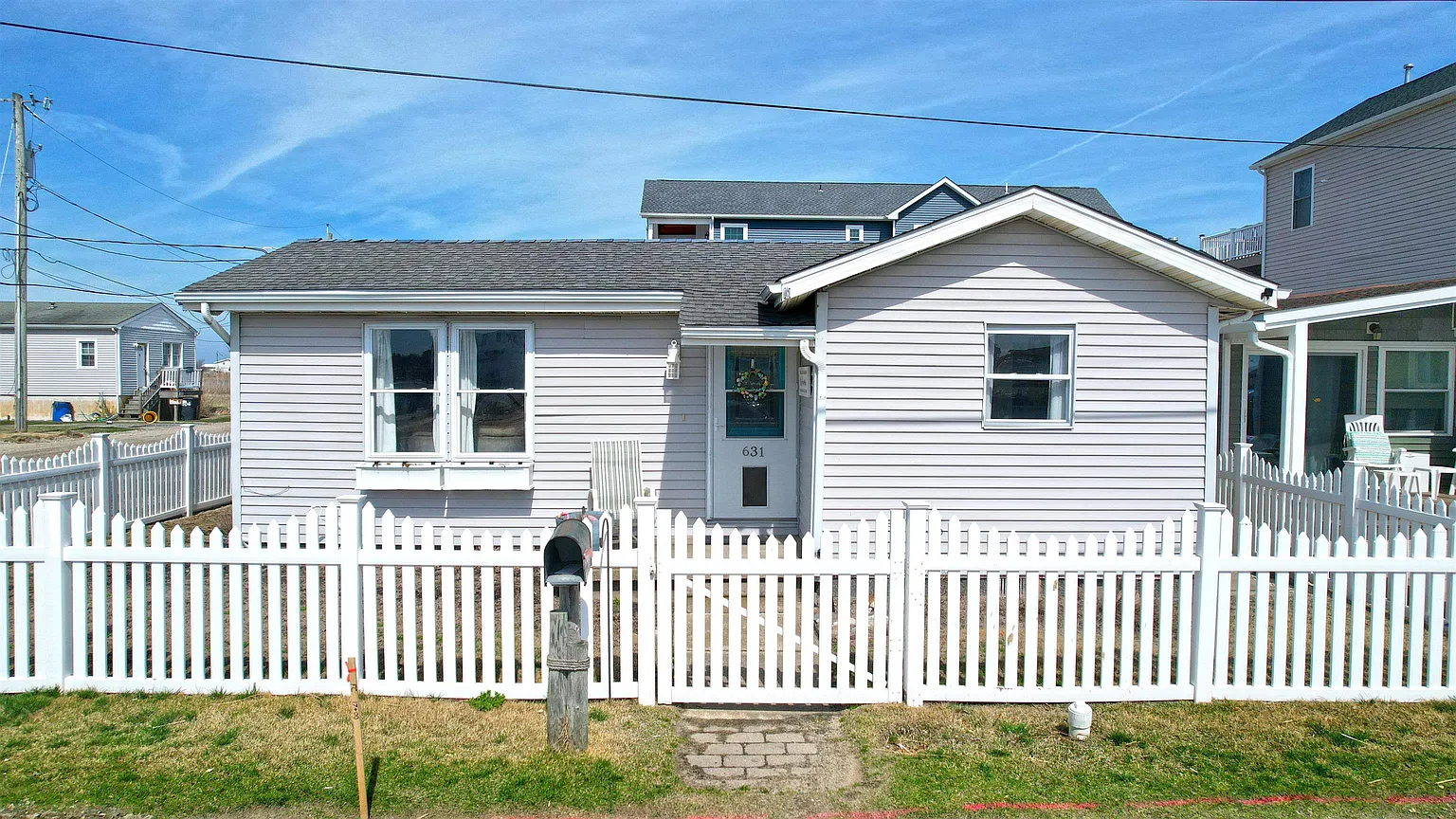 631 W Montgomery Ave photo 1