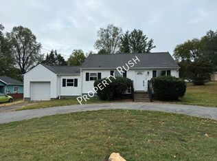 6618 Shallowford Rd, Chattanooga, TN 37421