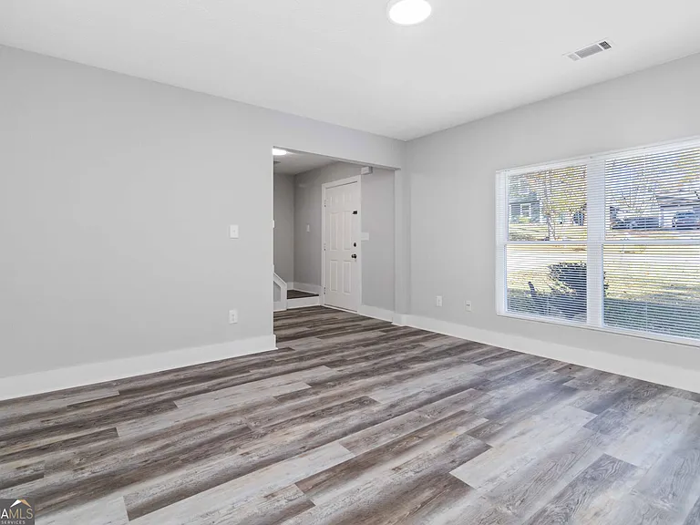 4935 Millstone Walk — Photo 5