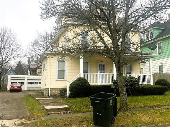2nd image of 15 Lake St #2