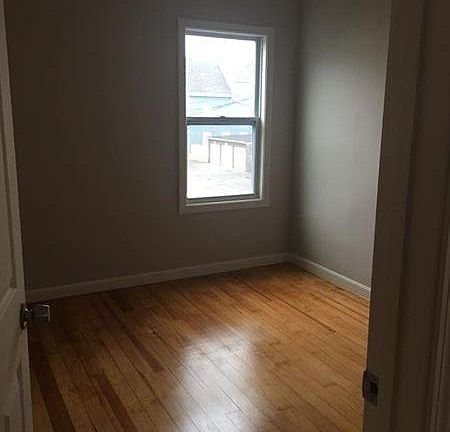 Bedroom 1 (carpeted)