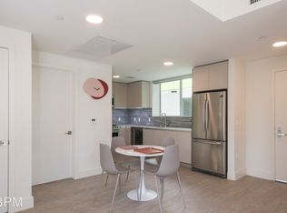12117 Valleyheart Dr #9016931, Studio City, CA 91604