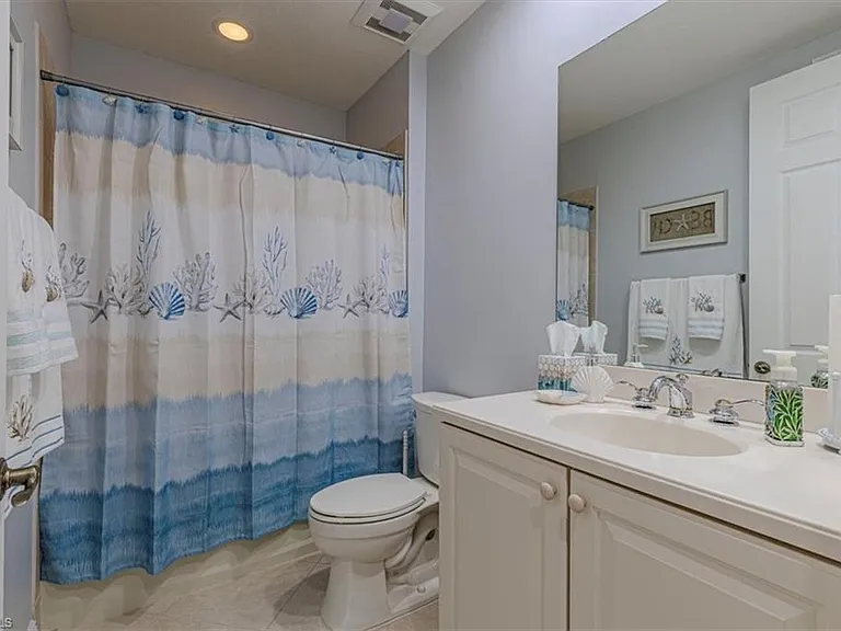 7837 Hawthorne Dr #1102 — Photo 21