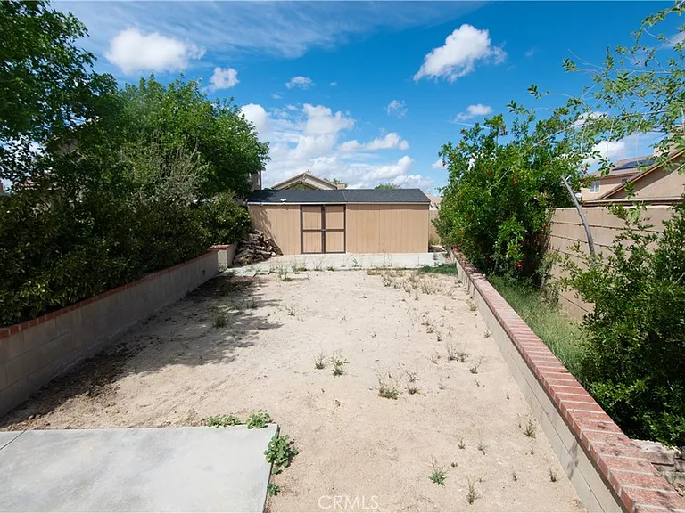 619 W Avenue H13 — Photo 49