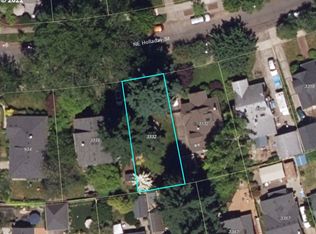 3332 NE Holladay St, Portland, OR 97232