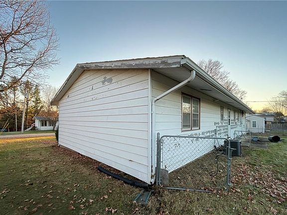3rd image of 602 E Parmen St