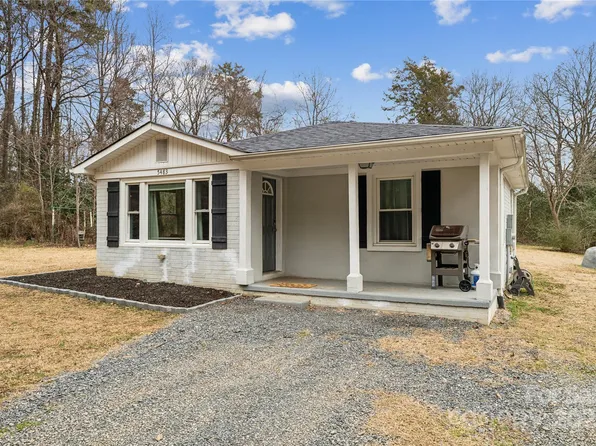 5483 Paulmo Dr, Charlotte, NC 28216